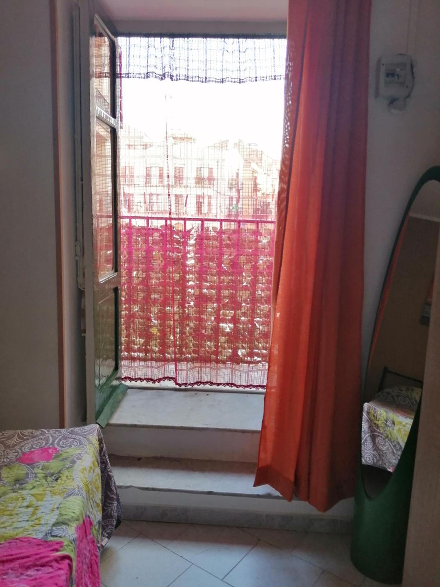 Room Holiday "Al Centro Storico" ปาแลร์โม ภายนอก รูปภาพ